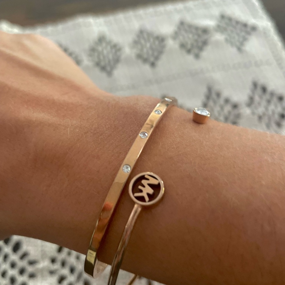 Michael Kors Y2K Jewelry Bundle: Rose gold bangles and watch